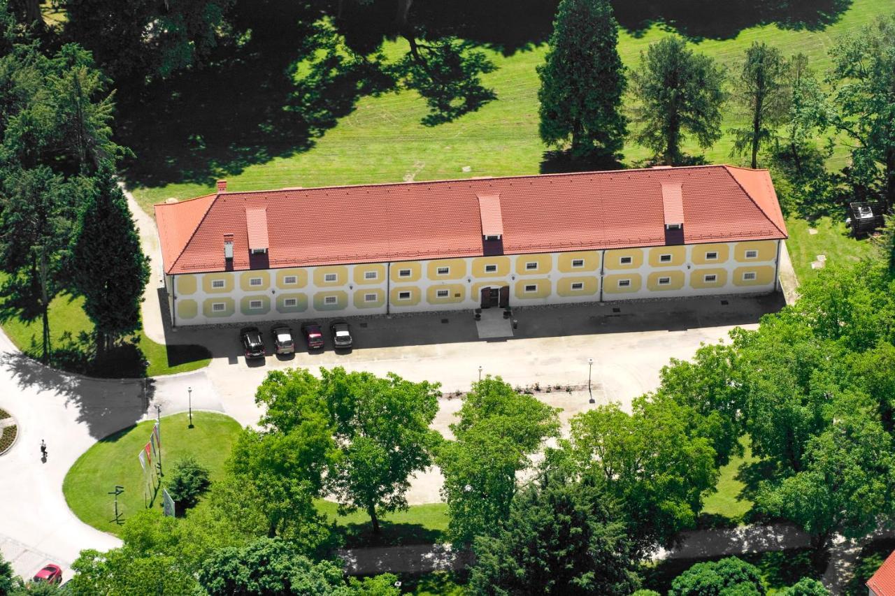 Mokrice Castle Estate Hotel Obrezje Ngoại thất bức ảnh